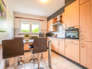 Réfrigérateur, micro-ondes, four, lave-vaisselle