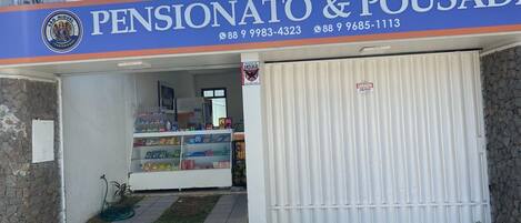 Fachada da propriedade