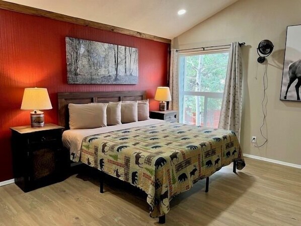 3 habitaciones, escritorio, tabla de planchar con plancha y wifi gratis 