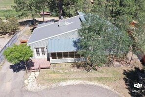 Exterior - Ruidoso's Puttington Bear Cabin w/Course View! (Ruidoso)