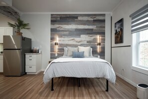 1 habitación, tabla de planchar con plancha, wifi gratis y ropa de cama 