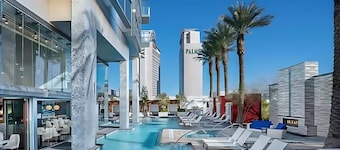 Vista Balcony Bliss Palms Place Strip Suite Hotel/Resort & Casino