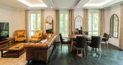 Spacious 5BD Family Home in Leafy West London