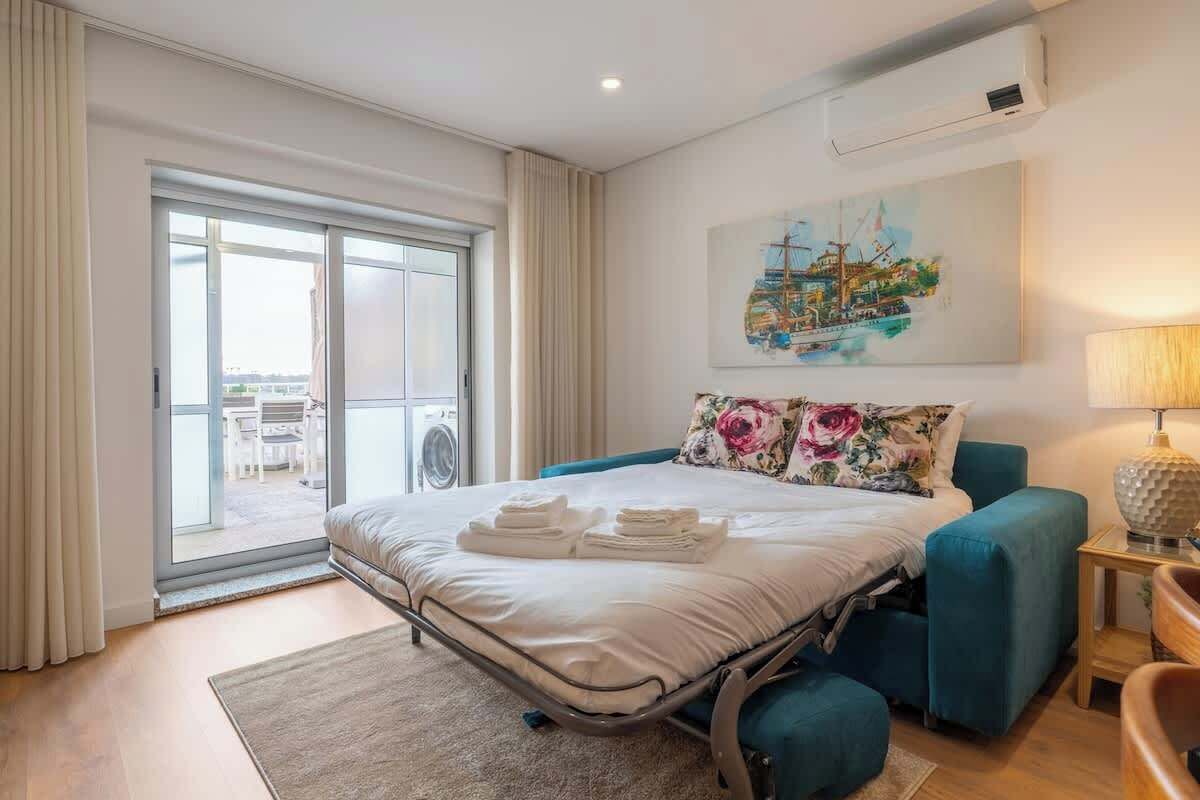 1 室のベッドルーム、アイロン / アイロン台、WiFi (無料)、ベッドシーツ