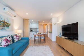 Smart TV - Anna´s Flats by HostWise (Vila Nova de Gaia)