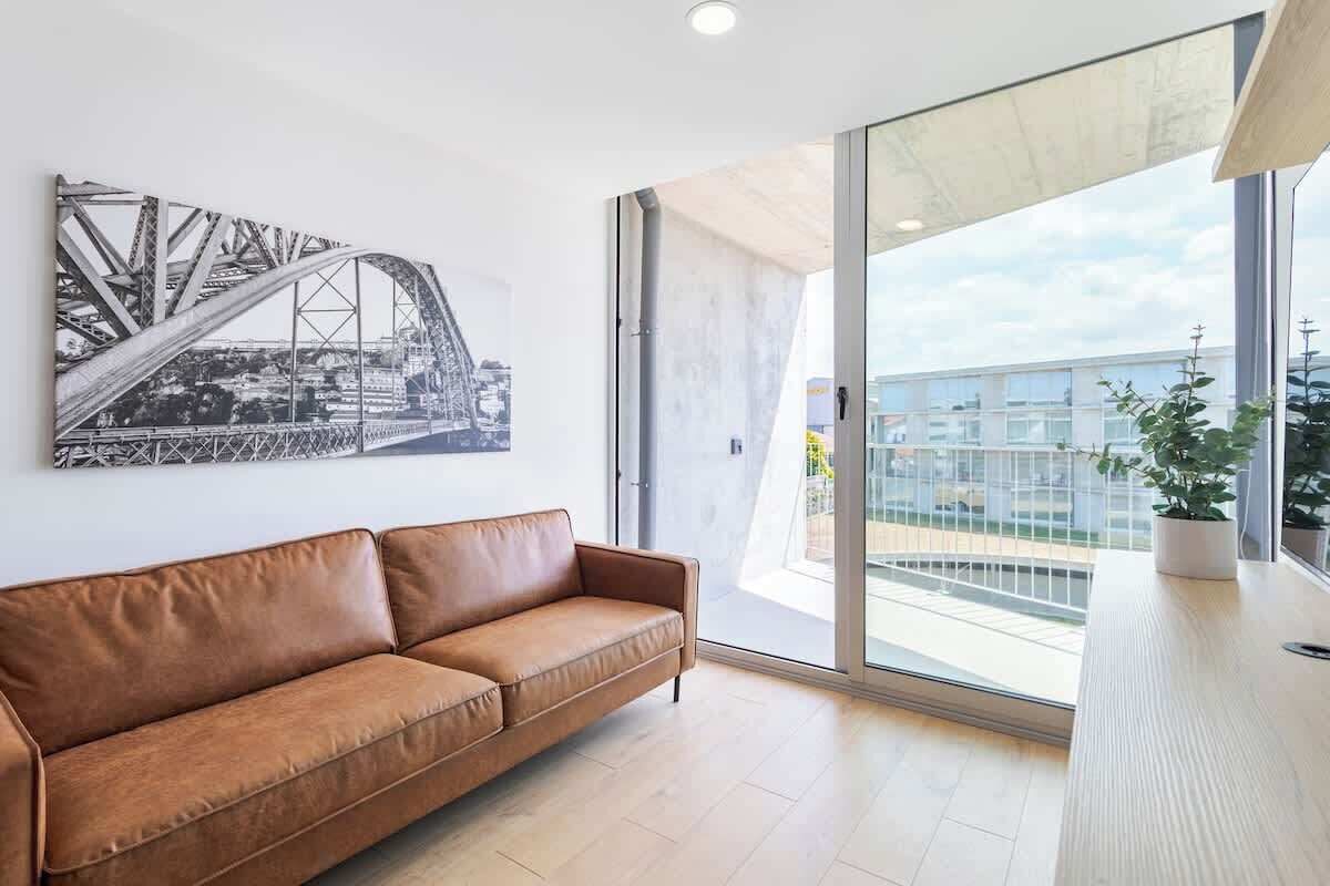 TV, offices