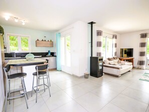 Living area - Douce campagne by Interhome (Etoile-sur-Rhône)
