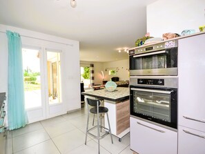 Private kitchen - Douce campagne by Interhome (Etoile-sur-Rhône)