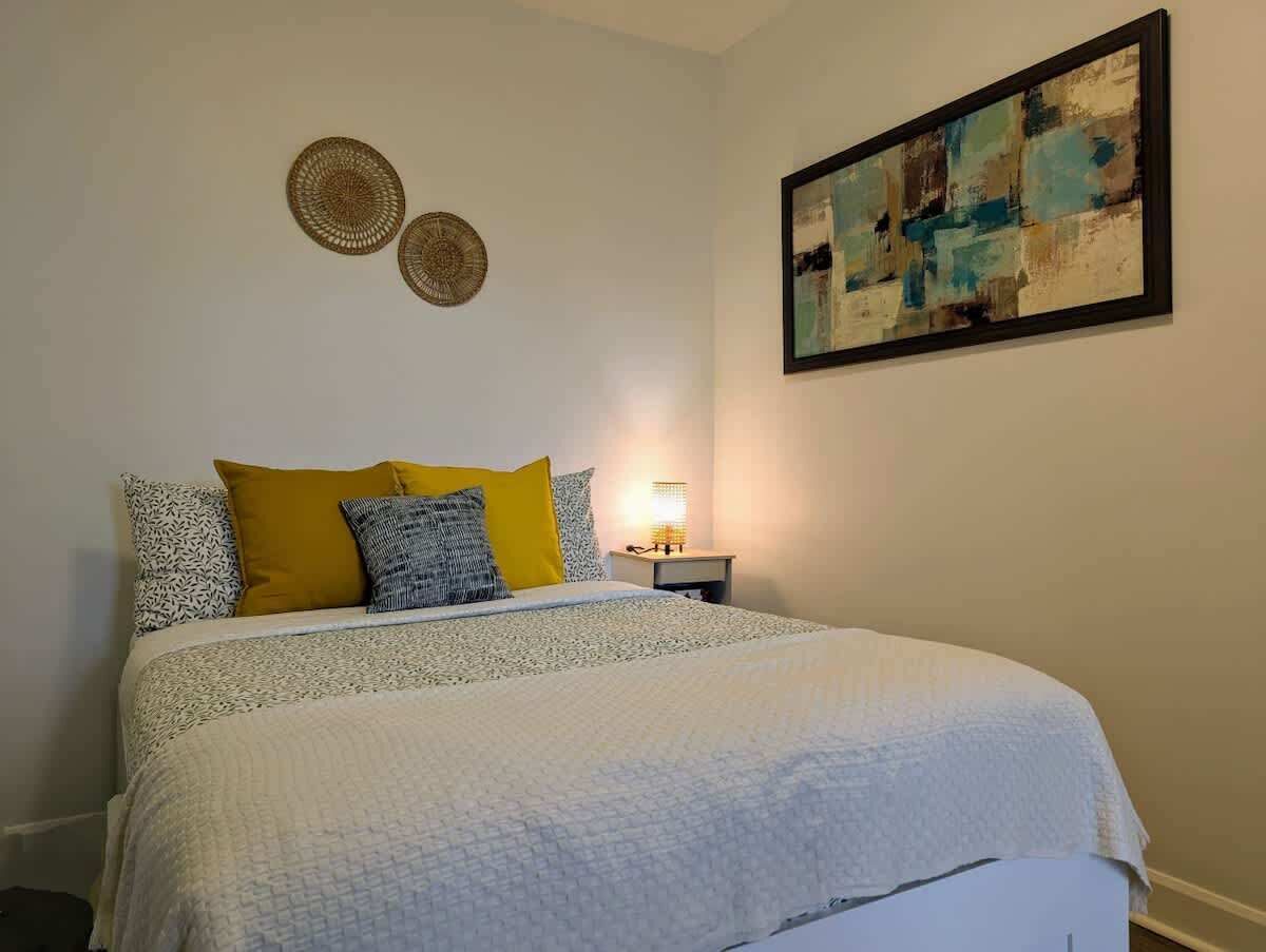 1 bedroom, iron/ironing board, travel crib, free WiFi
