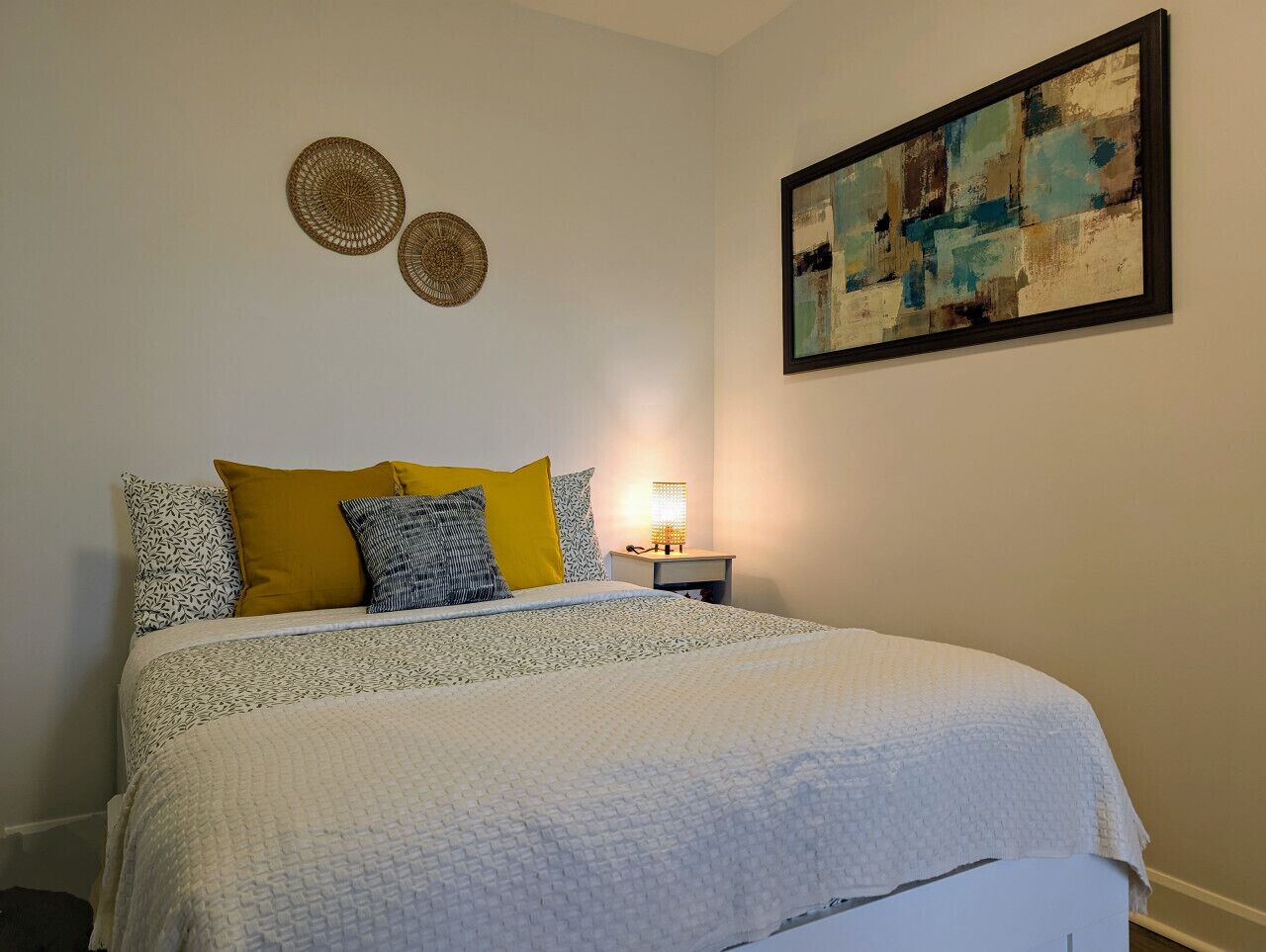 1 chambre, fer et planche à repasser, lit parapluie, Wi-Fi gratuit