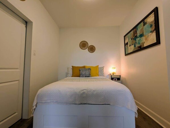 1 bedroom, iron/ironing board, travel cot, free WiFi