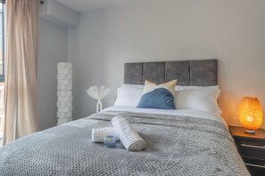 2 habitaciones, tabla de planchar con plancha y wifi gratis 
