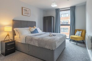 2 chambres, fer et planche à repasser, accès au Wi-Fi (inclus)