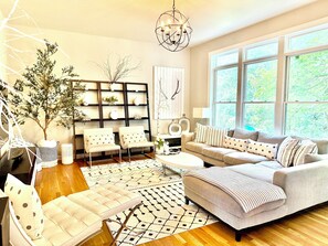 Smart TV, fireplace, offices, printers