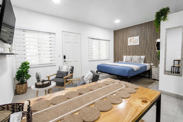 1 bedroom, WiFi, bed sheets