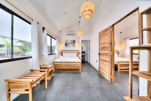 2 bedrooms, WiFi, bed sheets - Tres Pipas-Casa Selva - Beachfront Arrecife and Jungle Facing Luxury, WiFi, AC (Limón)