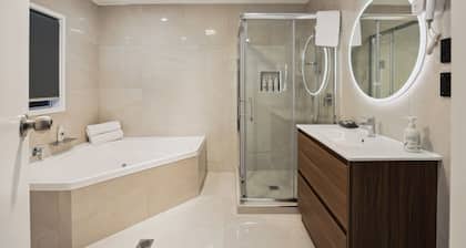 Aroha Motel