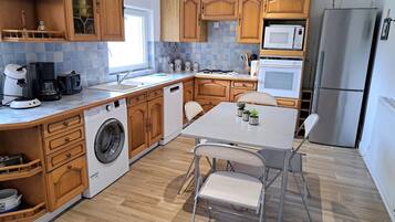 House | Private kitchen | Highchair