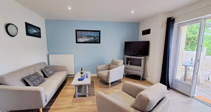 Holiday Home in Telgruc-sur-mer by Sandy Beach
