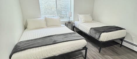 4 bedrooms, iron/ironing board, free WiFi, bed sheets