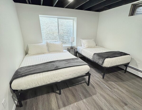 4 chambres, fer et planche à repasser, Wi-Fi gratuit, draps fournis