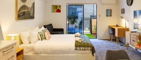 1 bedroom, iron/ironing board, free WiFi, bed sheets