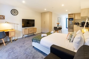 1 bedroom, iron/ironing board, free WiFi, bed sheets