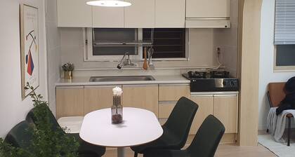 hongdae station 30 sec / Spacious 3-bedroom