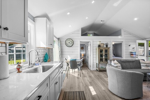 Beachside Bliss at Sunset Retreat