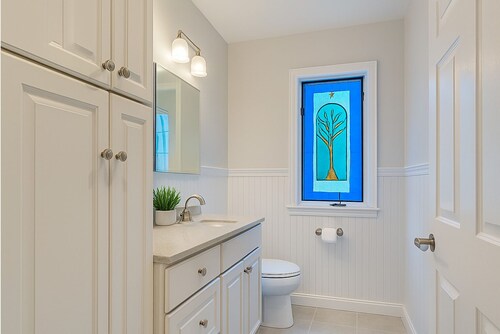 Charming 3-bedroom main house in wonderful Stratford CT, with Inground Pool!