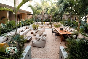 Outdoor dining - New 1BR - Jacuzzi & Private Bathtub (Tulum)