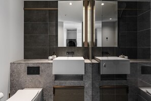 Bathroom - High-End Penthhouse in Central CBD| 3BR w/ Parking (Melbourne)