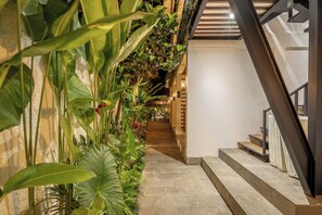 32-Zoll-LED-Fernseher mit Digitalempfang