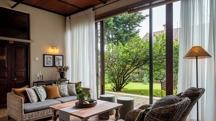 Tathya Hills - Luxe Garden Retreat