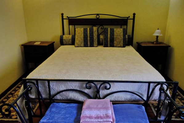 2 bedrooms, WiFi, bed sheets