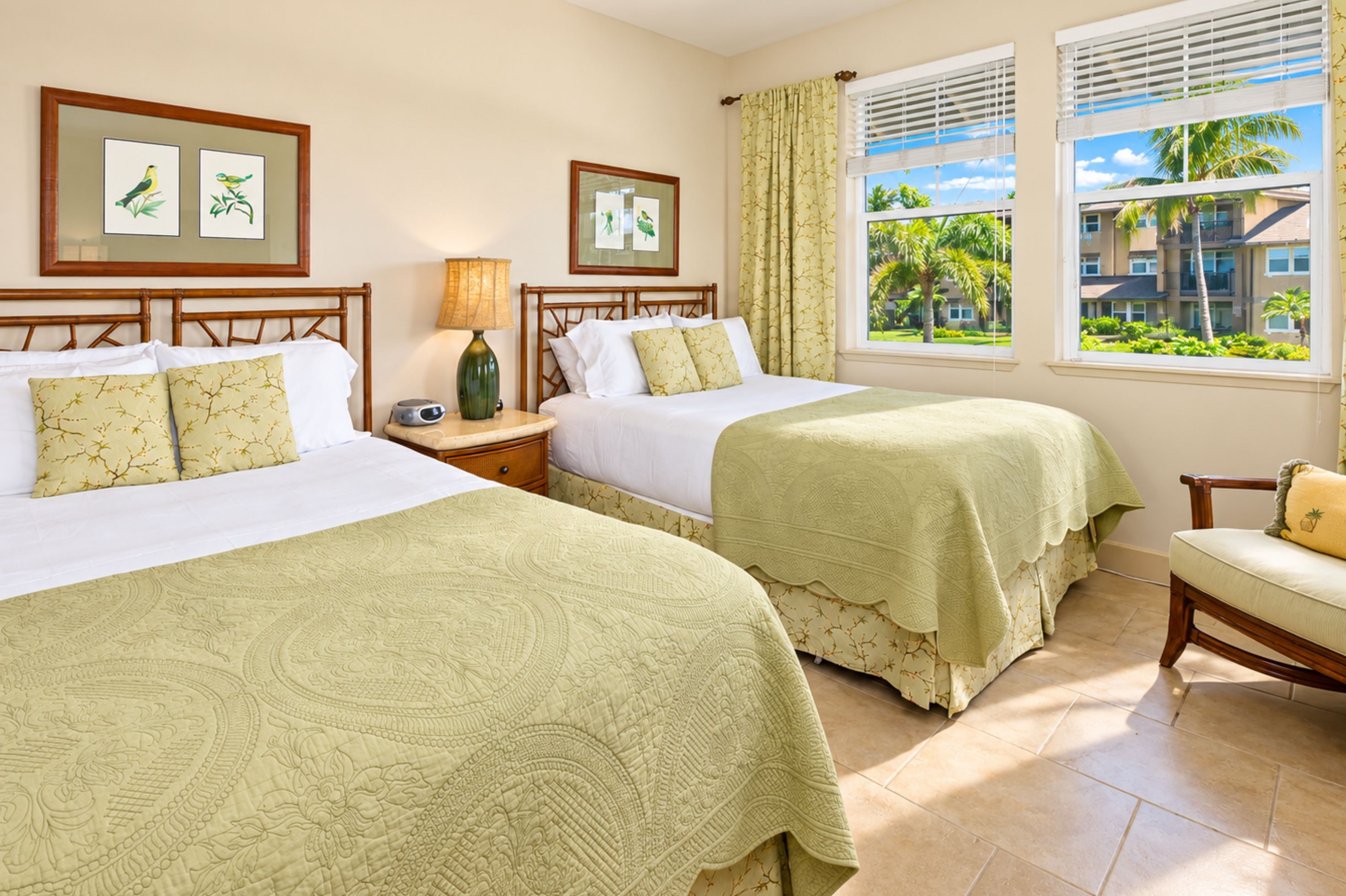 Your third bedroom provides additional sleeping space, useful for family, friends, or extra members of your group. HLI-12A