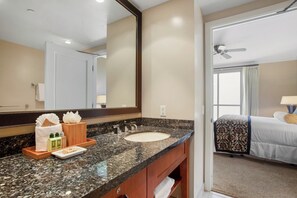 Shower - Honua Kai Konea | 2 Free Rental Cars | KBM Resorts | Modern Beachfront Studio At Honua Kai Resort | 2 Units, 3 Bedrooms | ML-1307 (Lahaina)