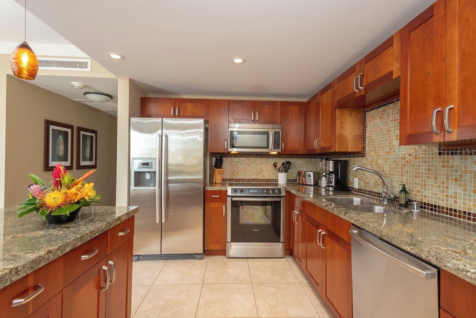 Microwave, oven, dishwasher, coffee/tea maker