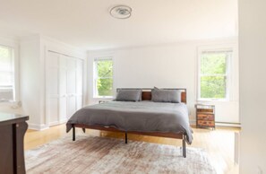 6 quartos, Wi-Fi de cortesia, roupa de cama