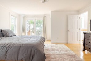 6 bedrooms, free WiFi, bed sheets