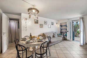 Dining - Sea Breeze Garavan Apt Villa New York, Menton, France (Menton)