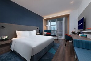 Down comforters, in-room safe, desk, laptop workspace - CNHOL RADIENT HOTEL Dongguan Humen (Dongguan)