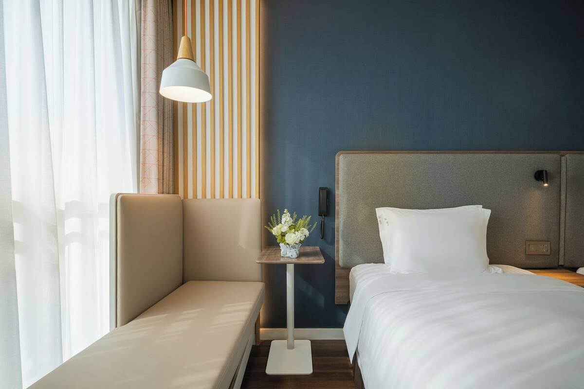 Economy İki Ayrı Yataklı Oda | Kuştüyü yorgan, memory foam (visko elastik) yatak, odada kasa, masa 