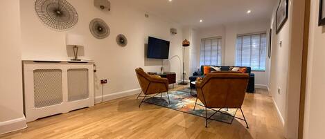 スマートテレビ、書庫