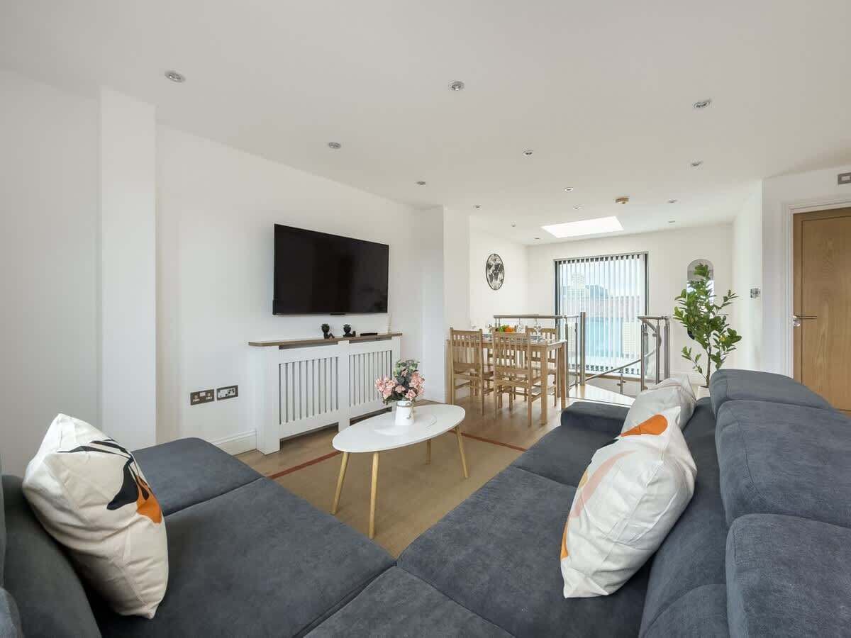 Smart TV, offices