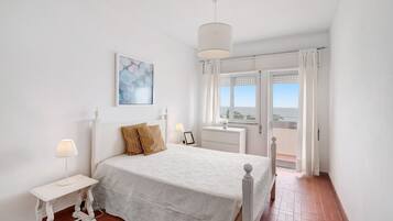 2 soverom, strykejern/-brett, wi-fi (inkludert) og sengetøy