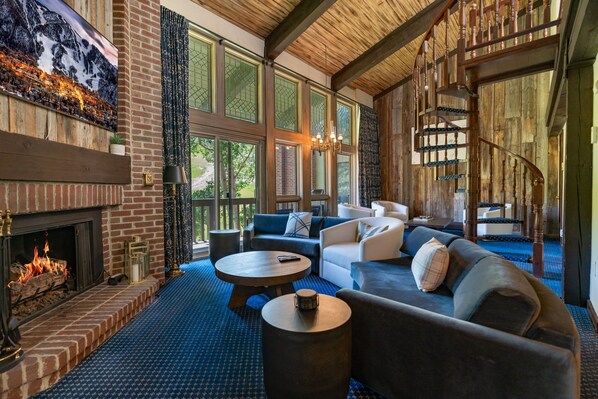 TV, fireplace, stereo, offices