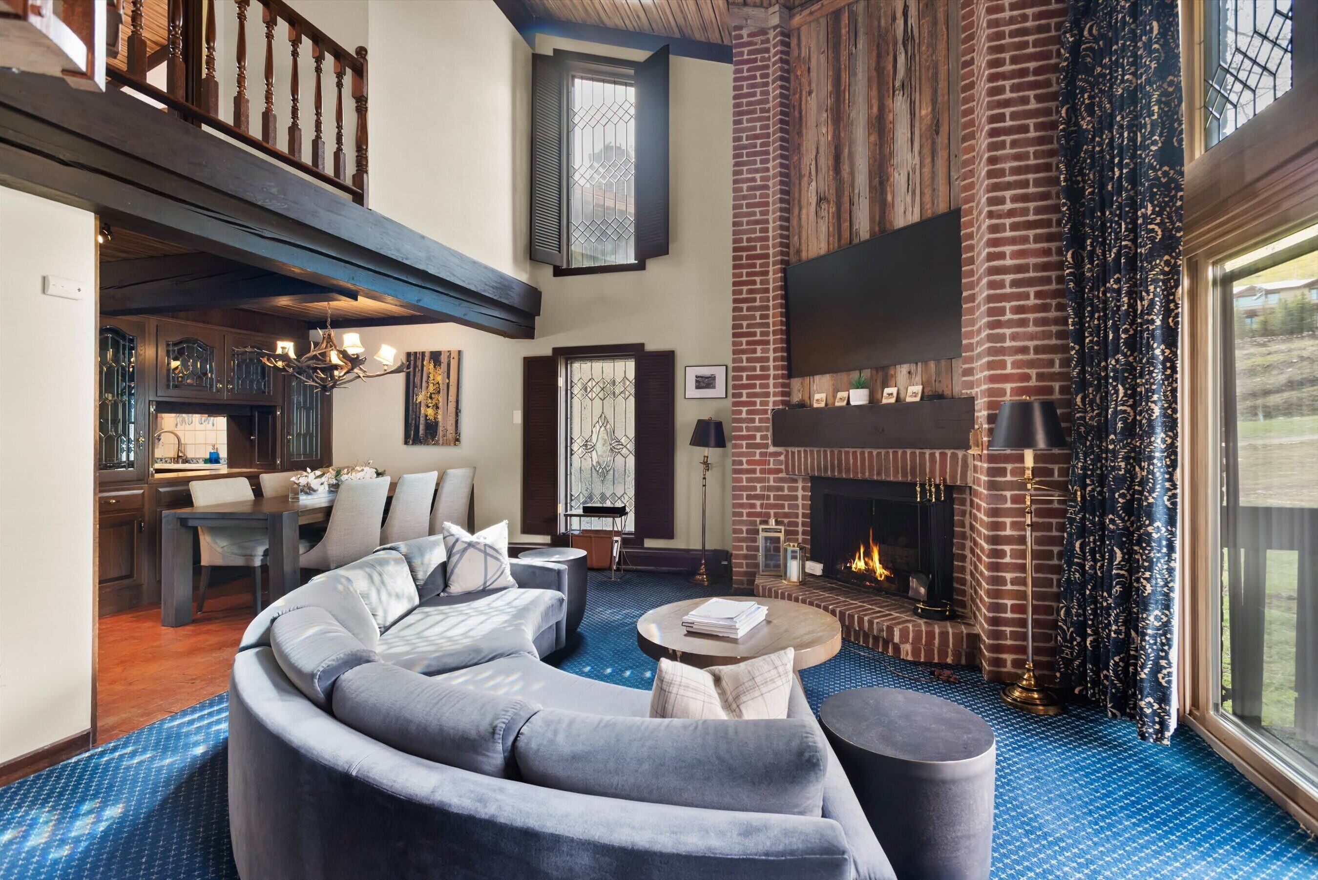 TV, fireplace, stereo, offices