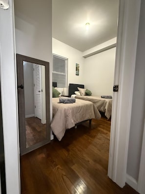 3 chambres, fer et planche Ă repasser, Wi-Fi, draps fournis