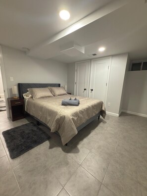 3 quartos, ferros/tábuas de passar roupa, Wi-Fi, roupa de cama